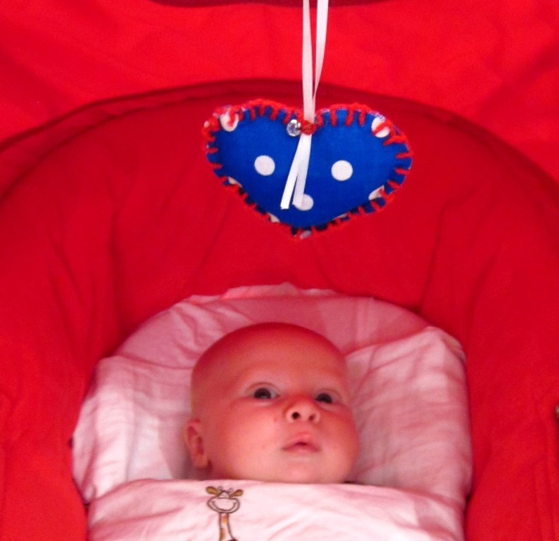 Geboorte-babygeschenk-wenshartje, uniek en persoonlijk babykado, Keepingtouch
