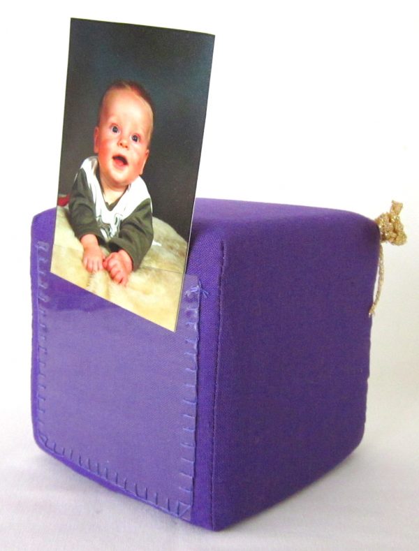 Geboortekubus-paars-groen-goud-foto, handgemaakt uniek geboortecadeau, leuk persoonlijk kraamgeschenk met naam, baby kado, geboorte, Keepingtouch
