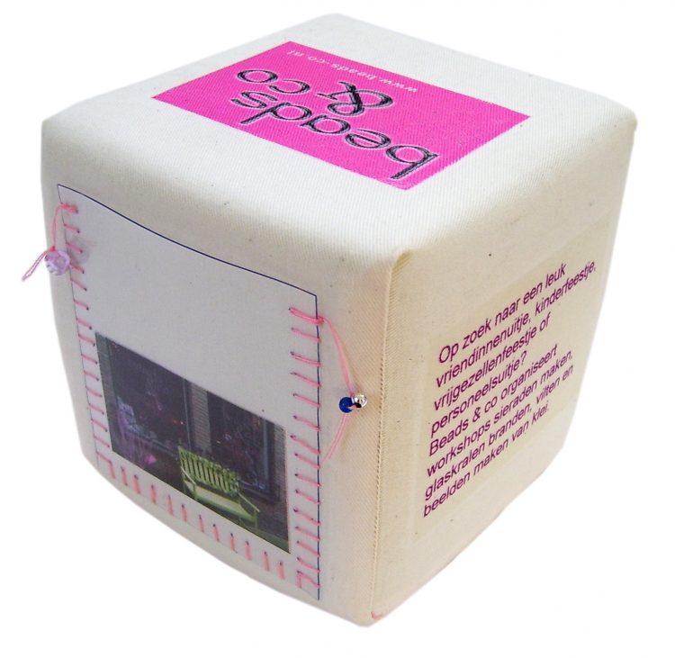 Persoonlijk-cadeau, relatiegeschenk, logo en missie bedrijf, Keepingtouch, in contact blijven met mooie momenten