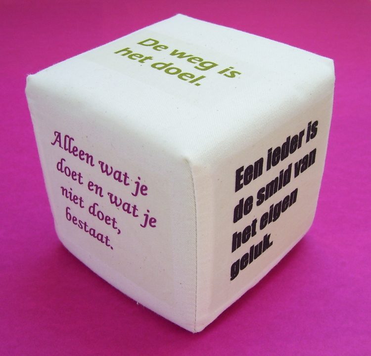 Wijsheid kubus, wijsheden kubus van katoen, spreuken, Keepingtouch, in contact blijven met mooie momenten